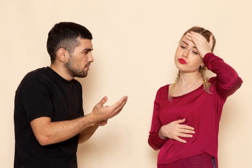 لماذا أجذب دائمًا شركاء سامين؟ - عالم النفس.نت