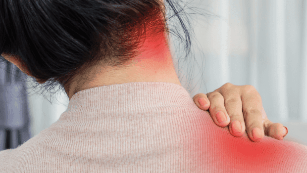 آلام الكتف والرقبة الأسباب والأعراض وطرق العلاج