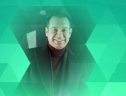 الدكتور أمير بيرقي - طبيب أسنان تجميلي متخصص في طهران