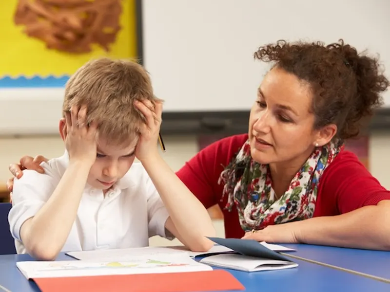 What is sensory processing disorder (sensory integration) and what are its symptoms?