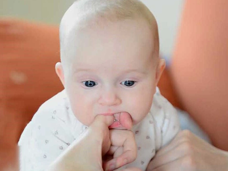 The cause of biting children