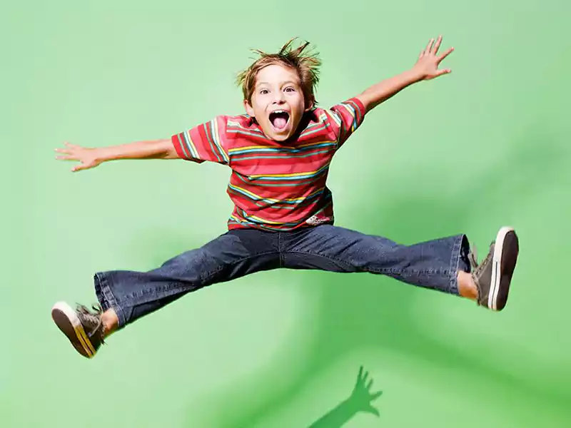 بیش فعالی در کودکان (ADHD): علائم، علل و درمان