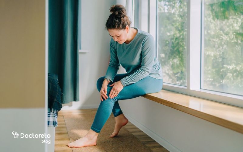 ما هو سبب التنميل في الساقين؟ التعرف على الأسباب الشائعة والنادرة لهذه المشكلة