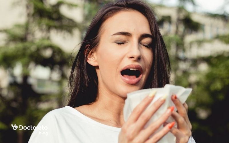 هل العطس بعد جراحة الأنف خطير؟