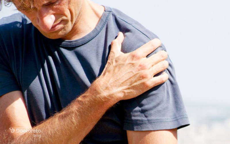 دررفتگی شانه؛ علائم، علل و درمان آن